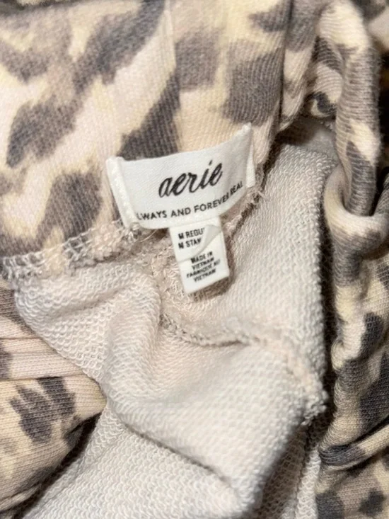 Aerie Street Trouser Neutral Leopard Wide-Leg Pants - Picture 8 of 8